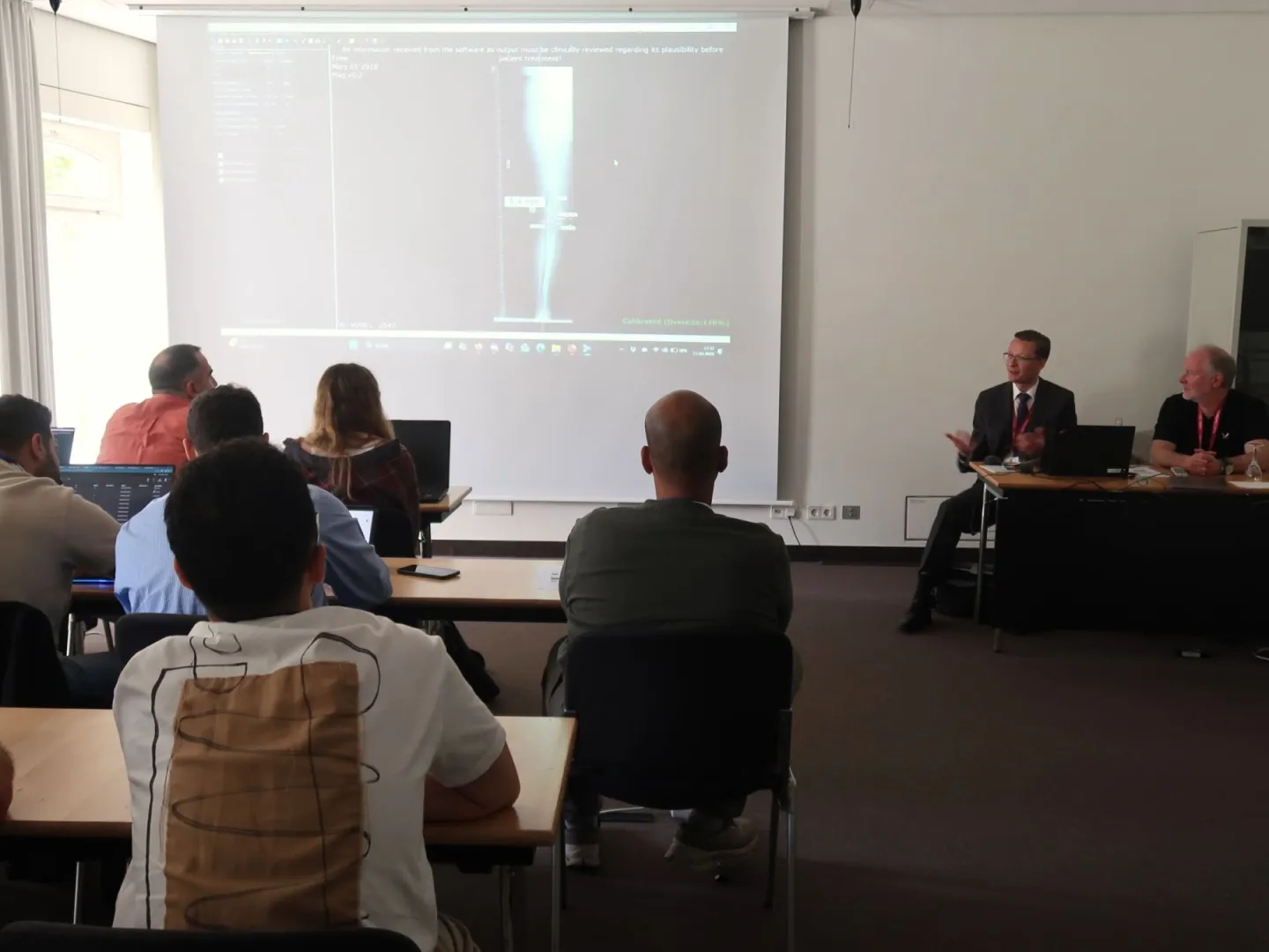 Digitale Planung Knie mit Prof. Innmann & Dr. Schneider